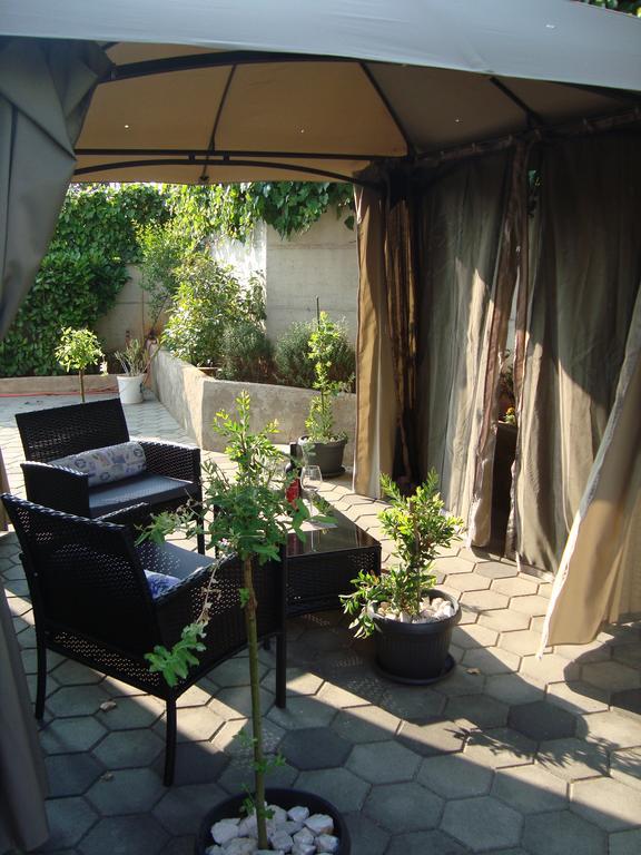 שיבניק Apartments Ella מראה חיצוני תמונה